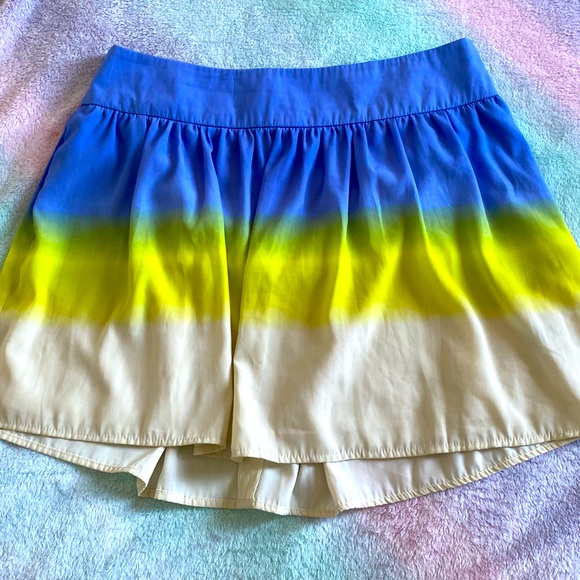 💙💛🤍JESSICA SIMPSON 💙💛🤍Double layered ombré skirt in size 13/14. - Picture 4 of 12